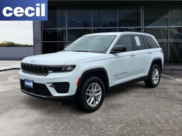 2025 Jeep Grand Cherokee Laredo X 4x2 for sale in Uvalde, TX