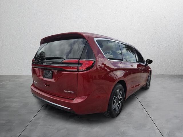 2027 Chrysler Pacifica Limited