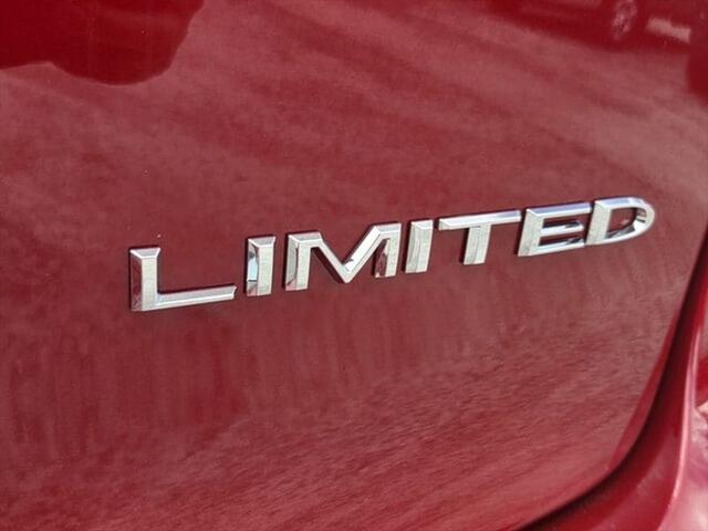 2027 Chrysler Pacifica Limited