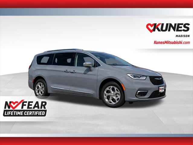 2021 Chrysler Pacifica Limited AWD for sale in Madison, WI