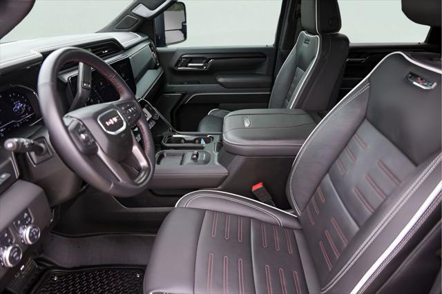 2025 GMC Sierra 2500HD 4WD Crew Cab Standard Bed AT4X