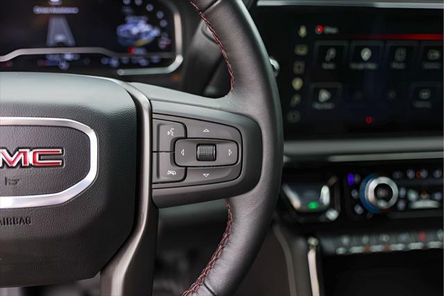 2025 GMC Sierra 2500HD 4WD Crew Cab Standard Bed AT4X