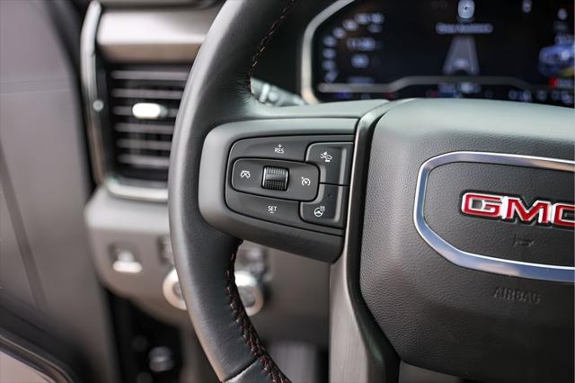 2025 GMC Sierra 2500HD 4WD Crew Cab Standard Bed AT4X