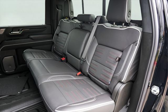 2025 GMC Sierra 2500HD 4WD Crew Cab Standard Bed AT4X