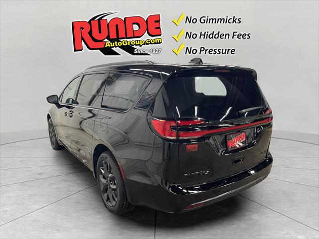 2027 Chrysler Pacifica PACIFICA LIMITED AWD