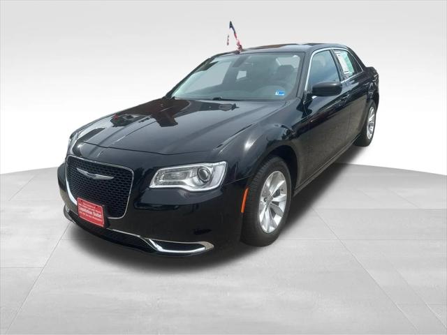 2023 Chrysler 300 Touring