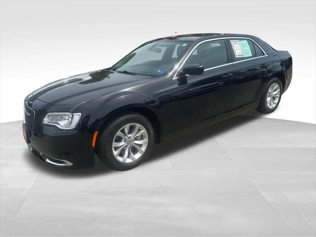 2023 Chrysler 300 Touring
