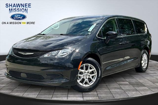 2023 Chrysler Voyager LX for sale in Shawnee, KS