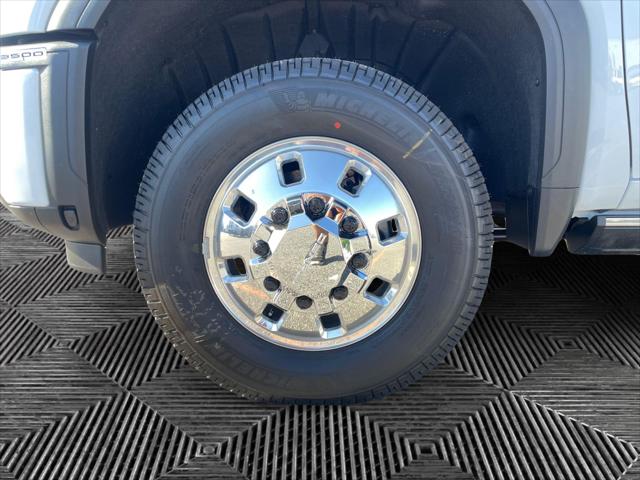 2026 GMC Sierra 3500HD Crew Cab, Long Bed, Denali Ultimate Dual Rear Wheel, 4WD