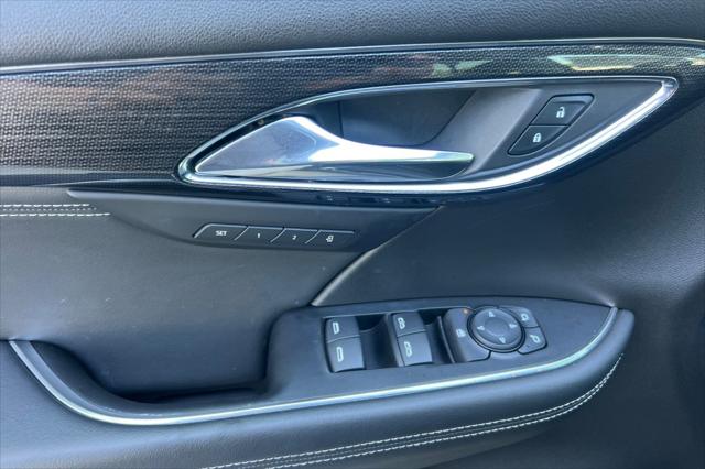 2023 Buick Envision Essence FWD