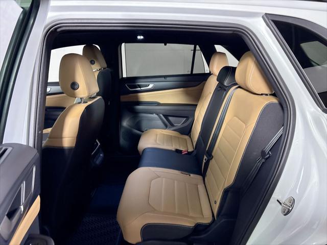 2026 Volkswagen Atlas Cross Sport SEL R-Line Black