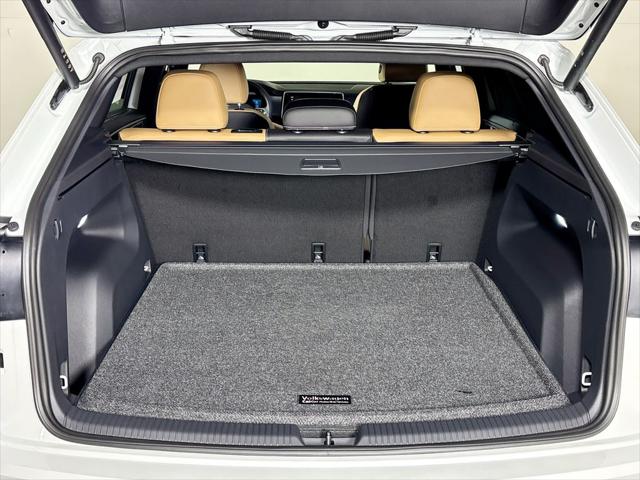 2026 Volkswagen Atlas Cross Sport SEL R-Line Black