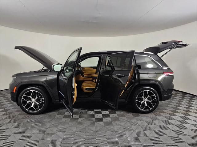 2023 Jeep Grand Cherokee Summit Reserve