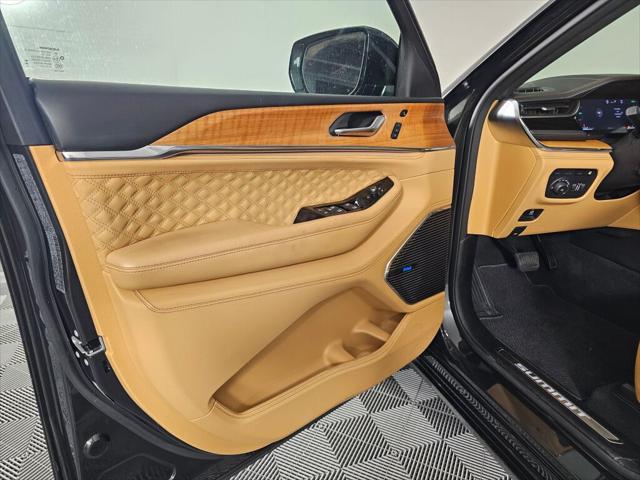 2023 Jeep Grand Cherokee Summit Reserve