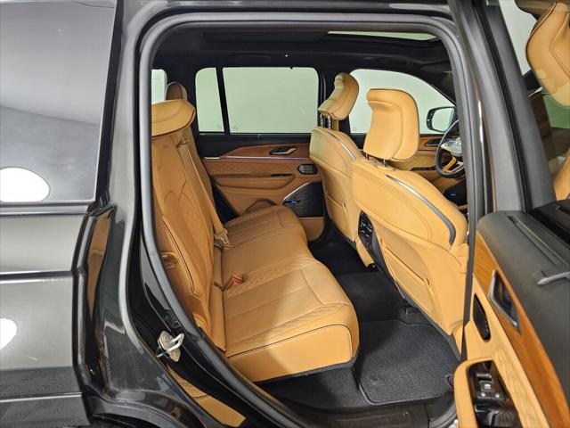 2023 Jeep Grand Cherokee Summit Reserve
