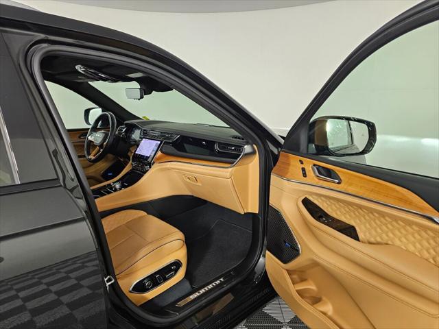 2023 Jeep Grand Cherokee Summit Reserve