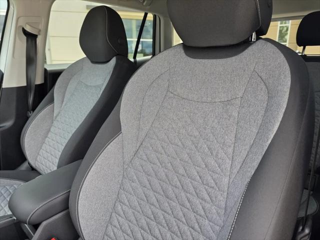 2025 Volkswagen Tiguan 2.0T S