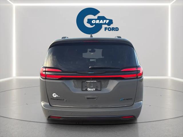 2021 Chrysler Pacifica Hybrid Touring