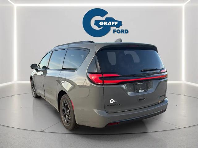 2021 Chrysler Pacifica Hybrid Touring