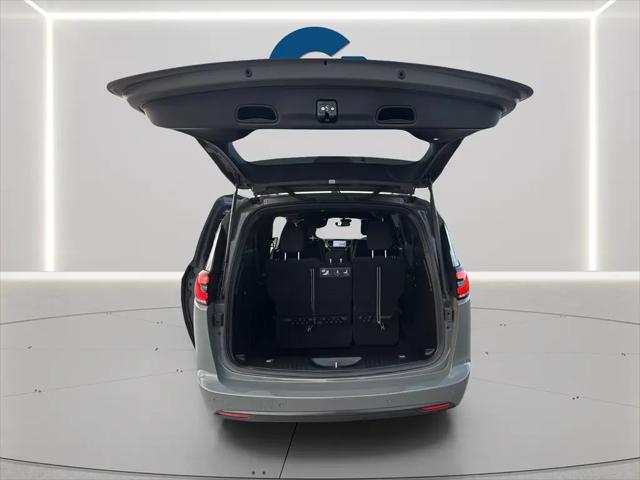 2021 Chrysler Pacifica Hybrid Touring