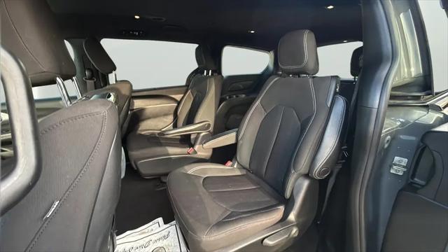 2021 Chrysler Pacifica Hybrid Touring