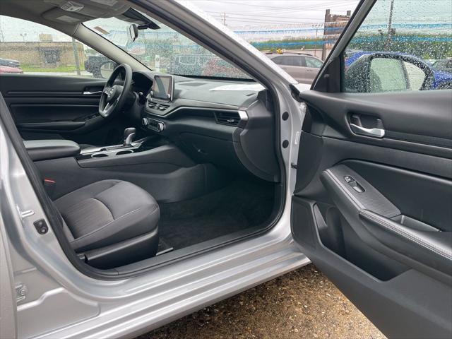 2024 Nissan Altima SV FWD