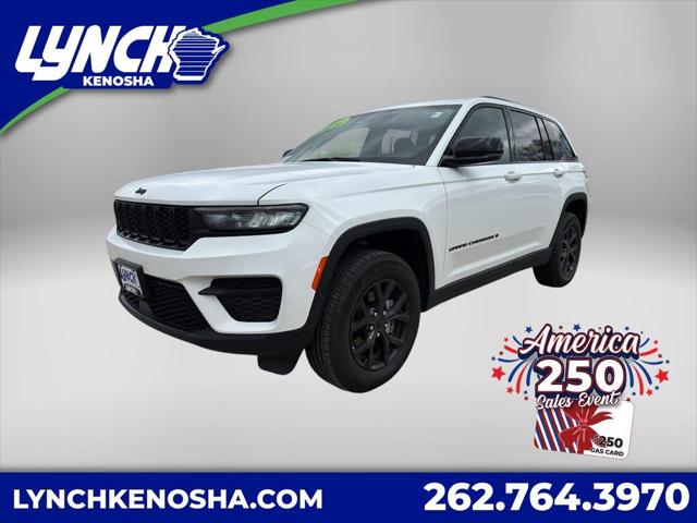 2025 Jeep Grand Cherokee Altitude 4x4 for sale in Mukwonago, WI