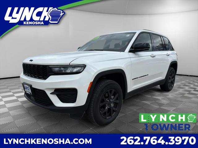 2025 Jeep Grand Cherokee Altitude 4x4 for sale in Mukwonago, WI