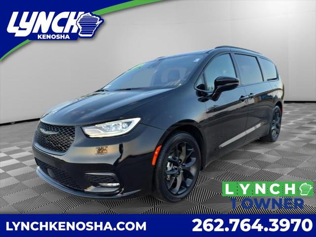 2025 Chrysler Pacifica Limited for sale in Mukwonago, WI