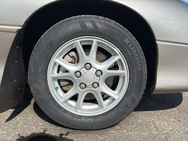 2001 Chevrolet Camaro Base