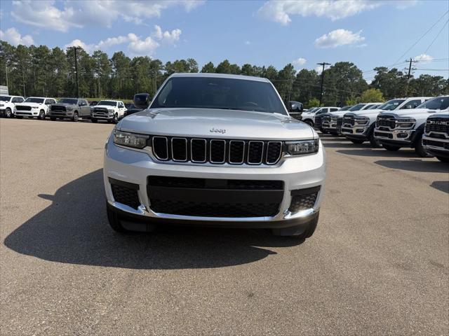 2026 Jeep Grand Cherokee GRAND CHEROKEE L LAREDO 4X2