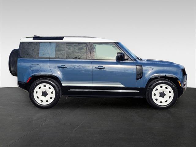 2024 Land Rover Defender 110 P400 S