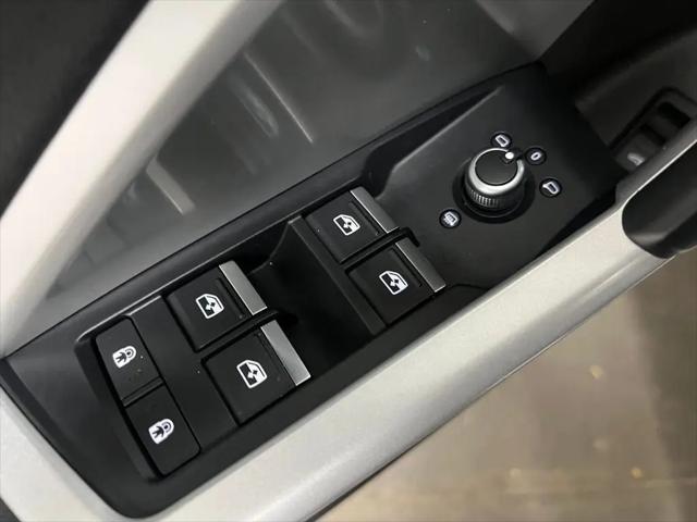 2023 Audi Q3 Premium 40 TFSI quattro Tiptronic
