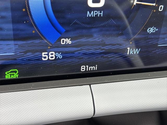 2027 Chevrolet Bolt LT FWD