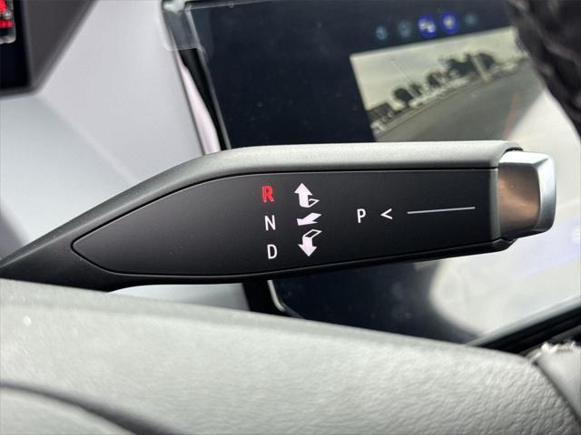 2027 Chevrolet Bolt LT FWD
