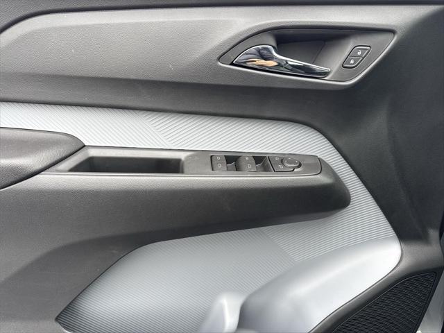 2027 Chevrolet Bolt LT FWD