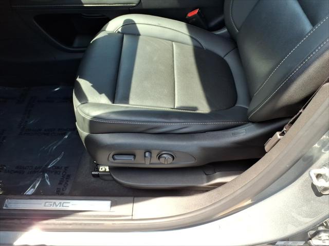 2023 GMC Acadia AWD SLT