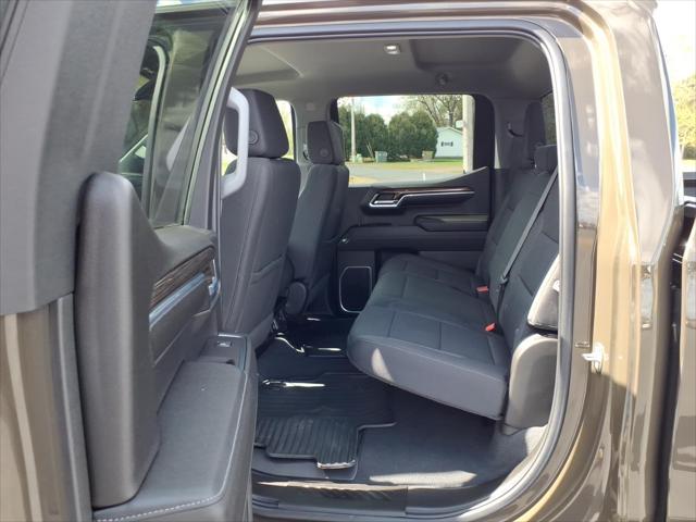 2023 Chevrolet Silverado 1500 4WD Crew Cab Short Bed LT with 2FL