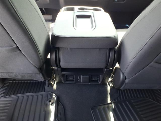 2023 Chevrolet Silverado 1500 4WD Crew Cab Short Bed LT with 2FL