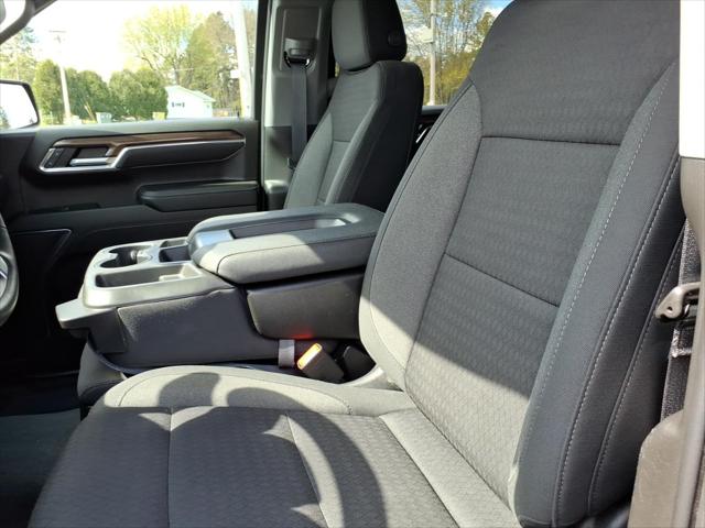 2023 Chevrolet Silverado 1500 4WD Crew Cab Short Bed LT with 2FL