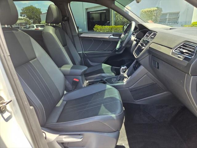 2022 Volkswagen Tiguan 2.0T SE R-Line Black