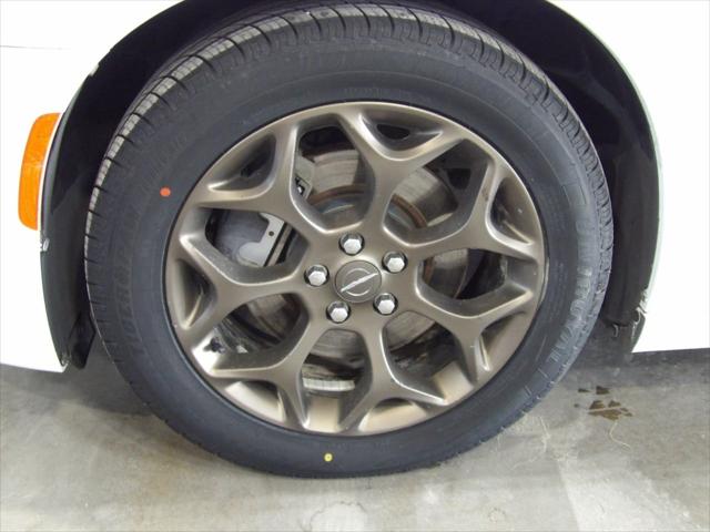 2016 Chrysler 300 300S Alloy Edition