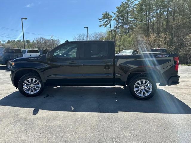 2022 Chevrolet Silverado 1500 4WD Crew Cab Short Bed Custom