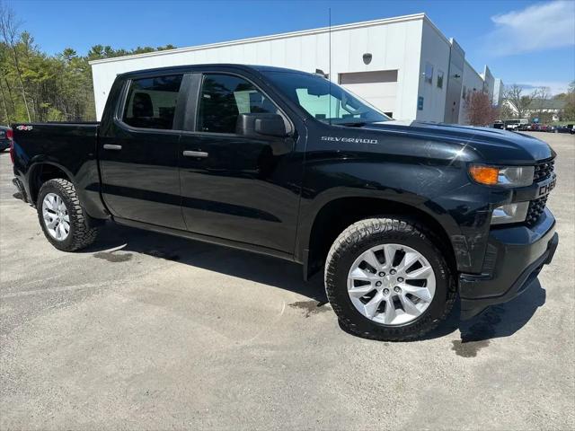 2022 Chevrolet Silverado 1500 4WD Crew Cab Short Bed Custom