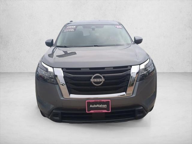 2025 Nissan Pathfinder SV FWD