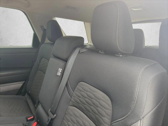 2025 Nissan Pathfinder SV FWD