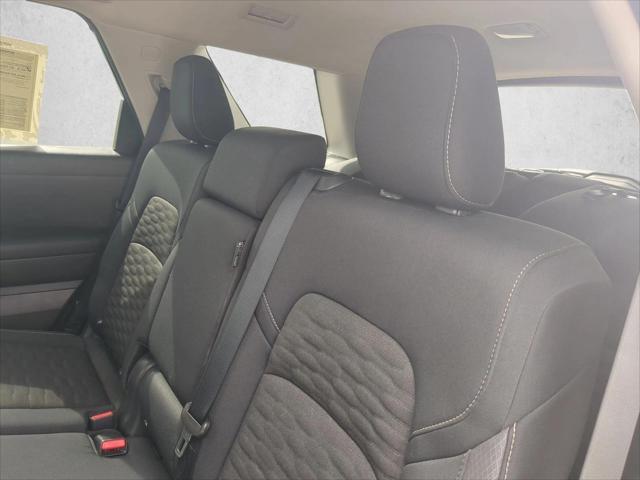 2025 Nissan Pathfinder SV 4WD