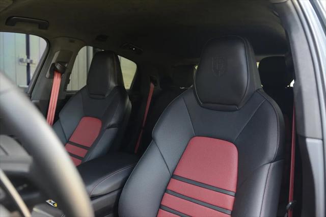 2024 Porsche Cayenne Turbo GT