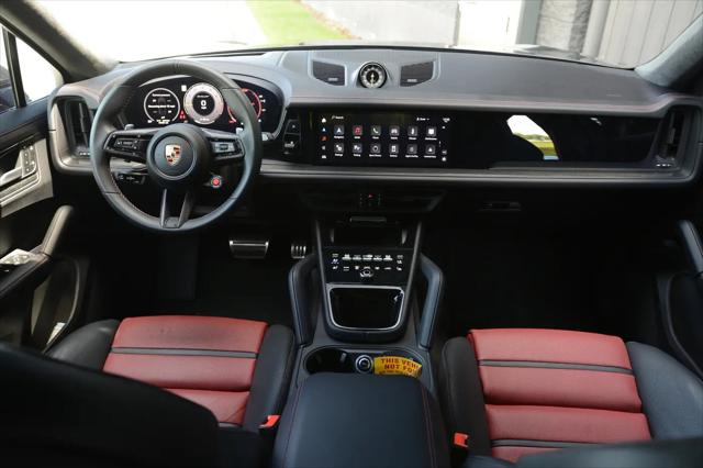 2024 Porsche Cayenne Turbo GT