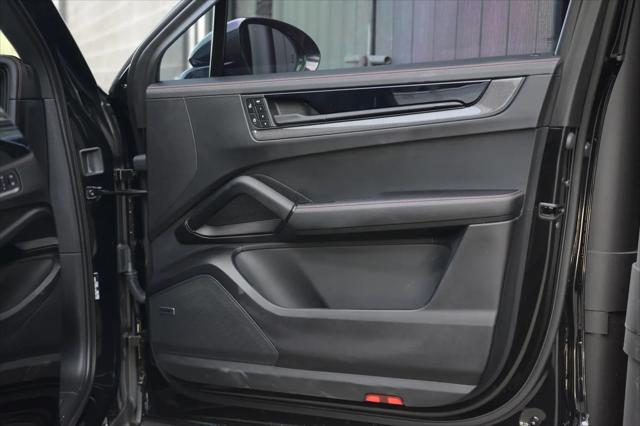 2024 Porsche Cayenne Turbo GT